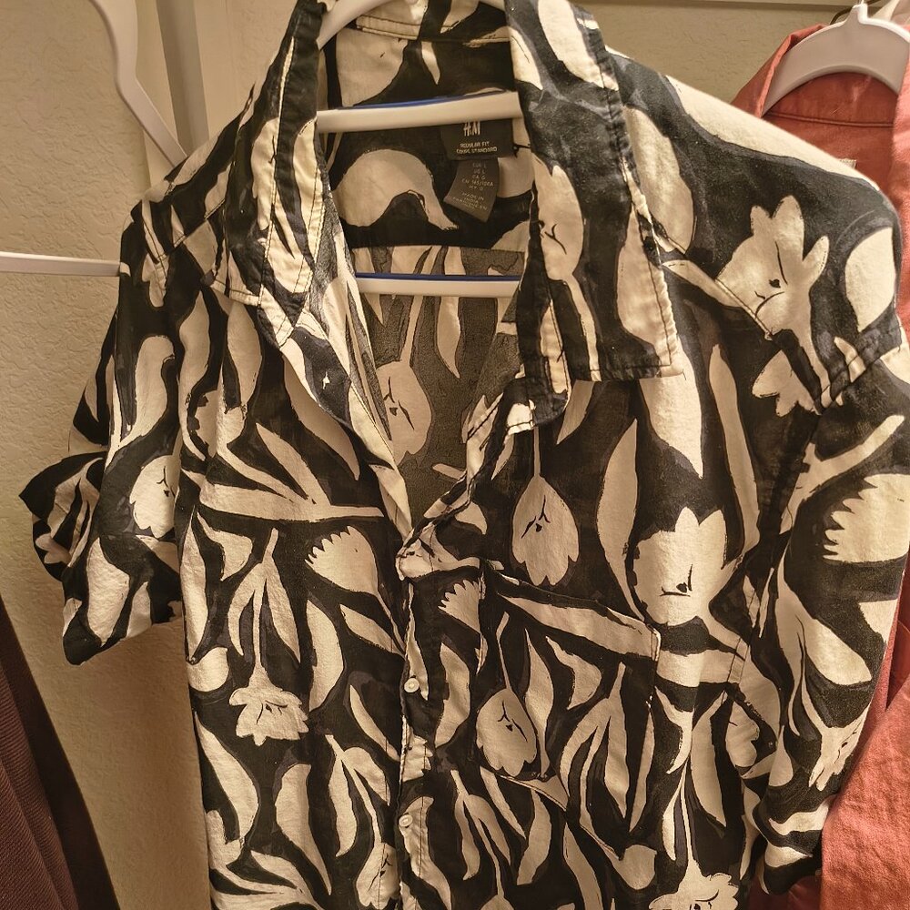 Black and White Floral Button Up